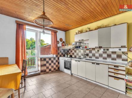 Prodej - dům/vila, 144 m²
