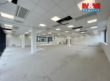 Pronájem obchodní prostor, 274 m²