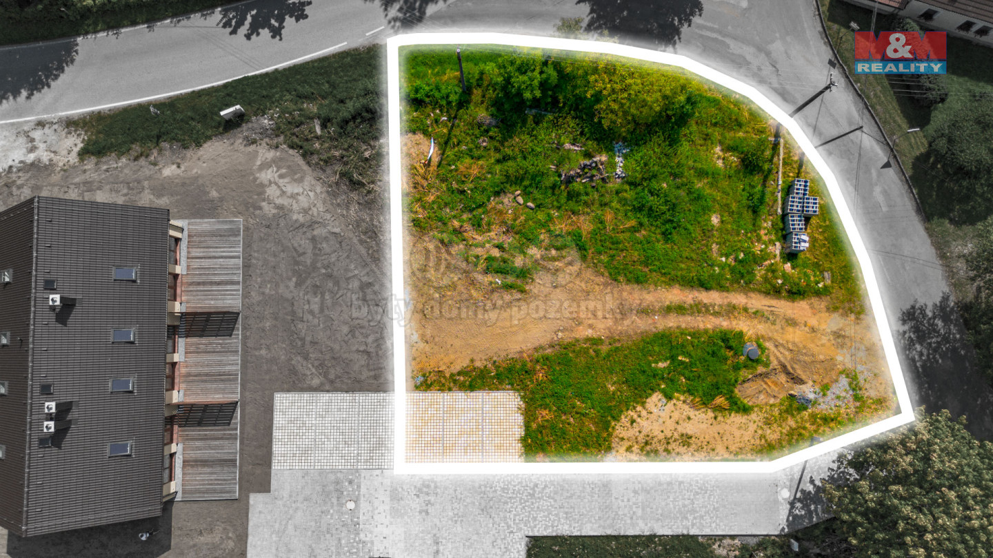 pozemek2.jpg