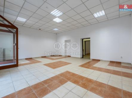 Pronájem obchodní prostor, 76 m²
