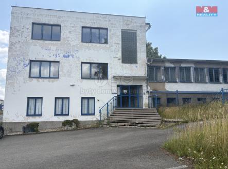 Pronájem kanceláře, 500 m²