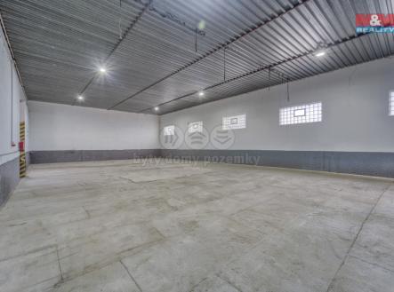 Prodej výrobní prostor, 1 605 m²