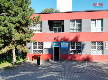 Pronájem obchodní prostor, 122 m²