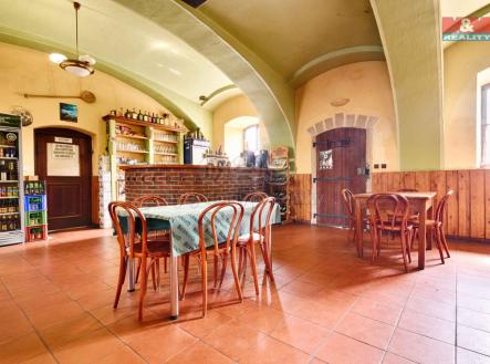 Prodej restaurace, 879 m²