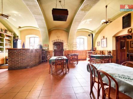 Prodej restaurace, 879 m²
