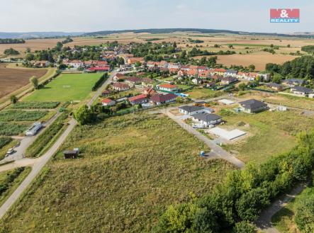 Prodej pozemku pro bydlení, 1 642 m²