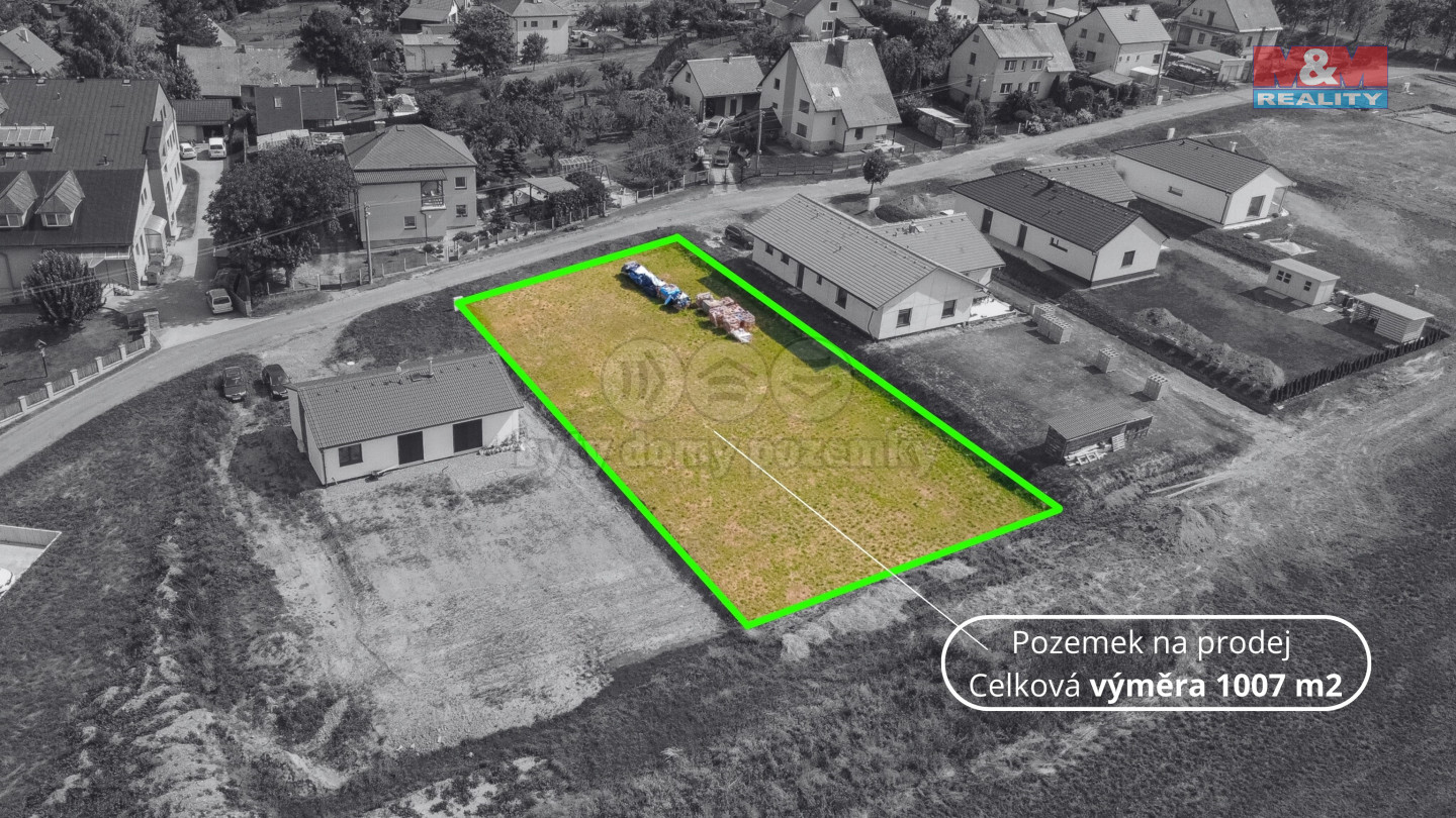 Pozemek na prodej Celkova' vy'me?ra 1007 m2.jpg