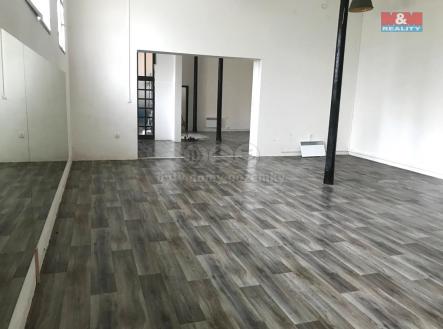 Pronájem obchodní prostor, 150 m²