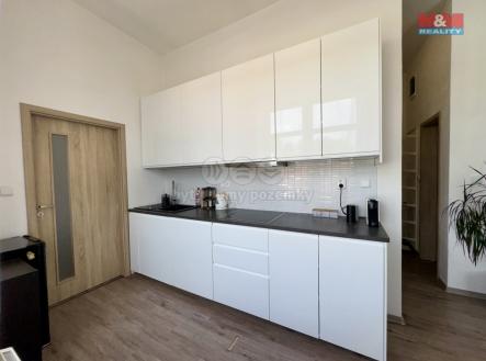 Pronájem bytu, 2+kk, 48 m²