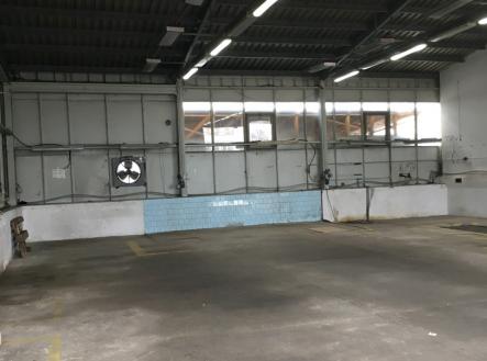 Pronájem skladovací prostor, 196 m²