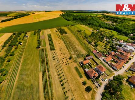 Prodej pozemku pro bydlení, 7 835 m²