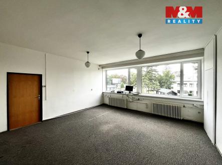 Pronájem kanceláře, 68 m²