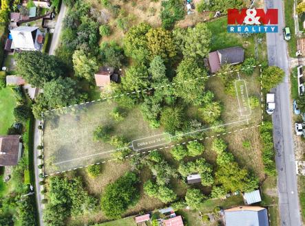 Prodej pozemku pro bydlení, 1 303 m²