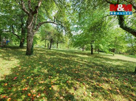 Prodej pozemku pro bydlení, 1 303 m²