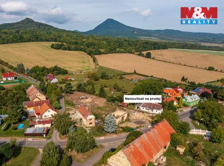 Prodej pozemku pro bydlení, 1 215 m²