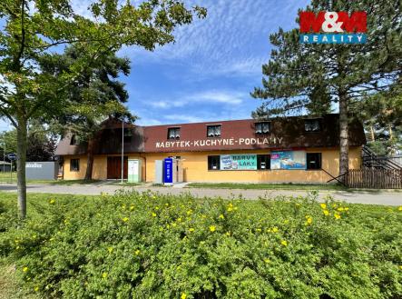 Pronájem obchodní prostor, 150 m²