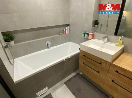 Pronájem bytu, 4+kk, 86 m²