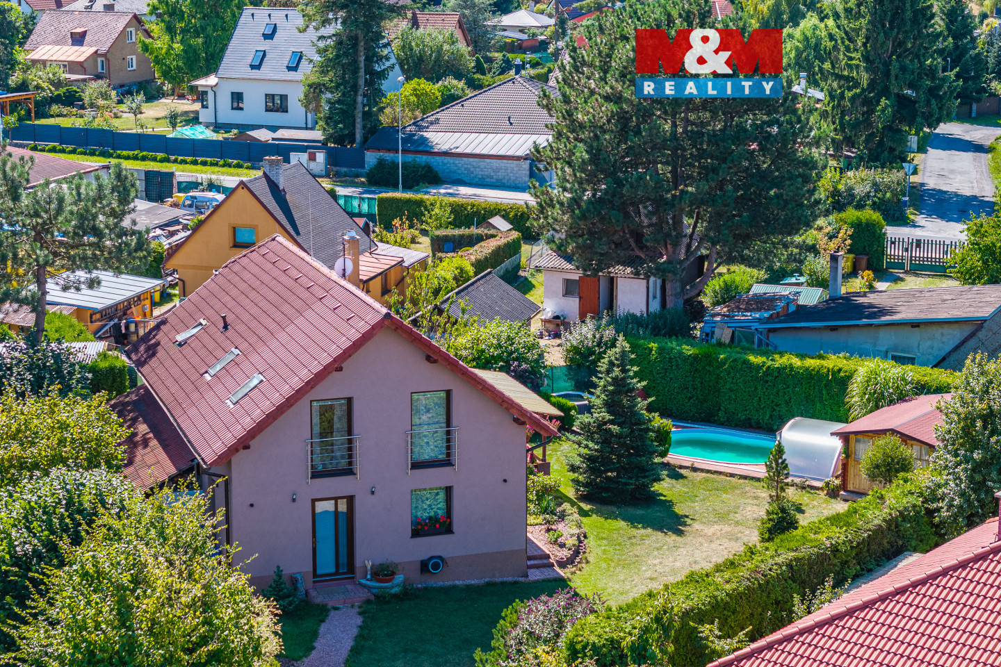 z přístupové cesty.jpg