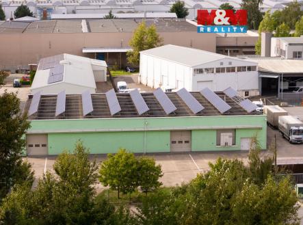 Pronájem skladovací prostor, 1 072 m²