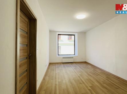 Prodej obchodní prostor, 72 m²