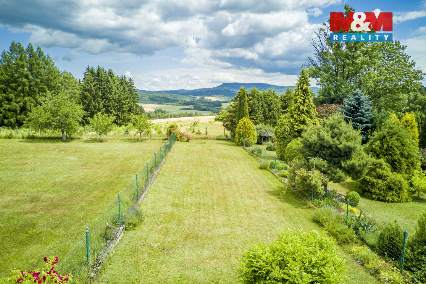 Pozemky Dronmax_0180-hdr.jpg