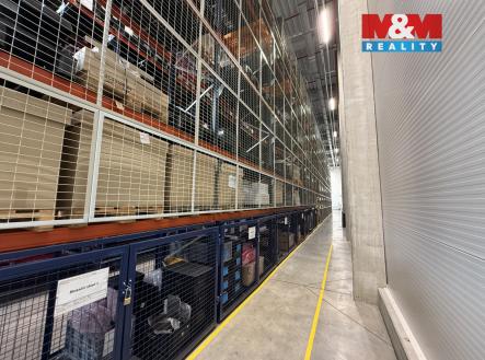 Pronájem výrobní prostor, 7 860 m²