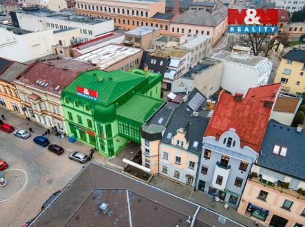 Prodej obchodní prostor, 1 000 m²