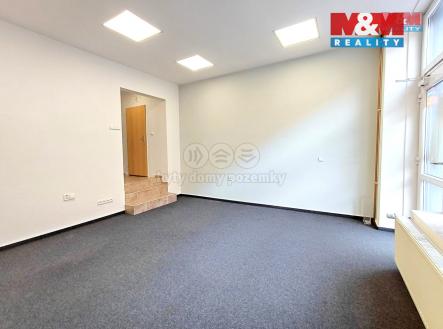 Pronájem obchodní prostor, 40 m²