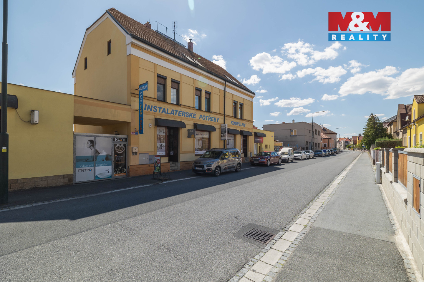 pohled z ulice na prostory