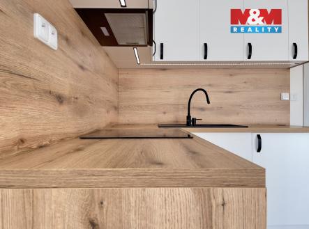 Pronájem bytu, 1+kk, 33 m²