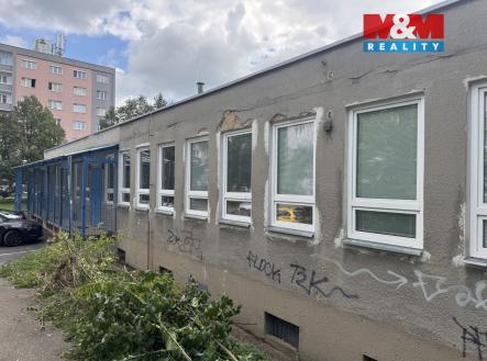 Pronájem obchodní prostor, 1 172 m²