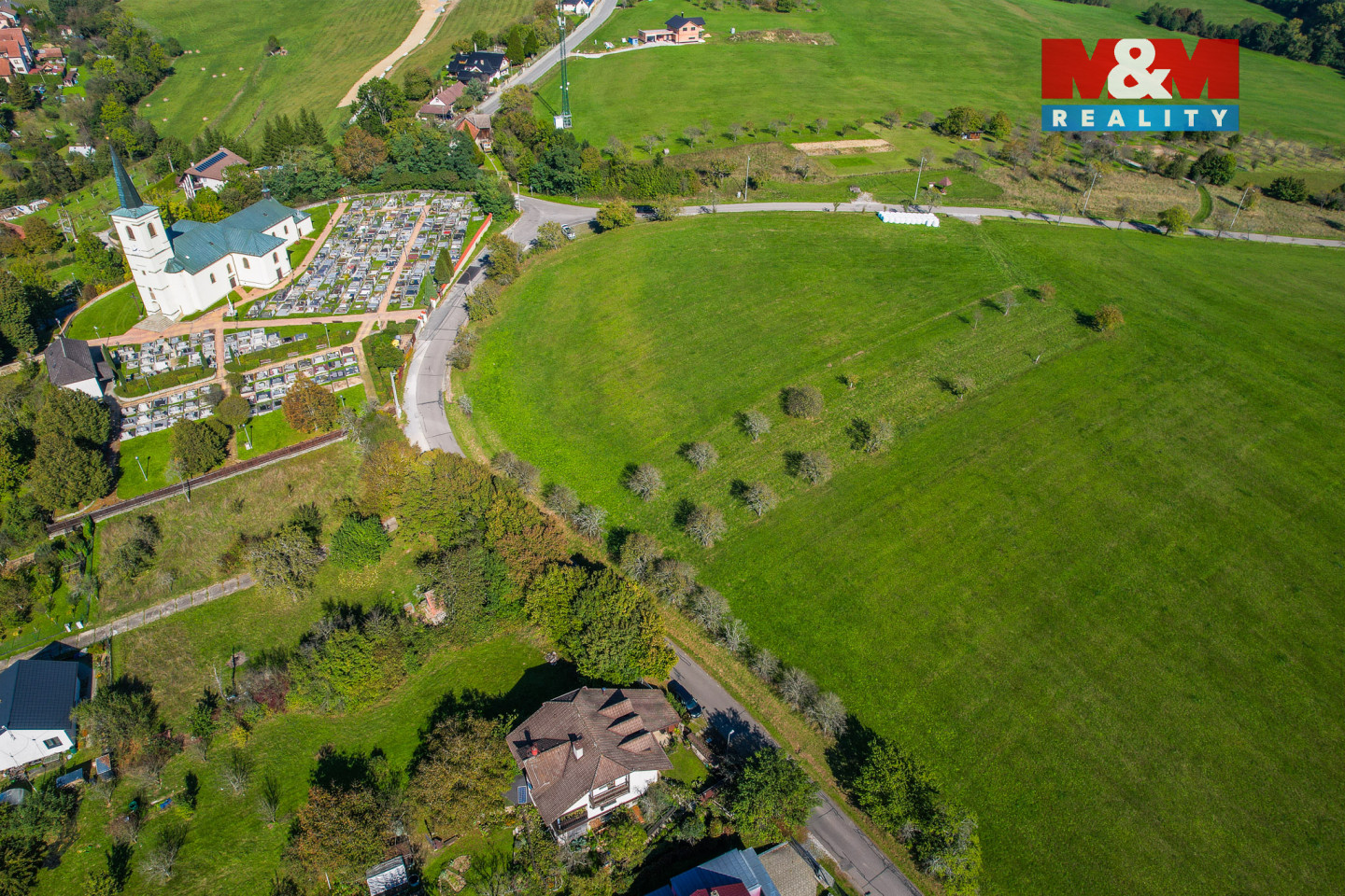 web_03_20251004_MM_Reality_pozemek_Pozlovice.jpg