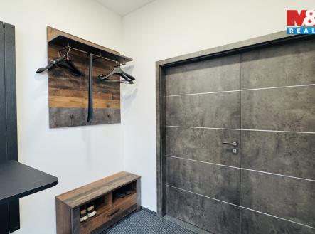 Prodej kanceláře, 179 m²