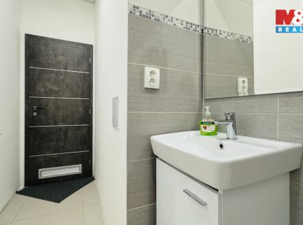 Prodej kanceláře, 179 m²