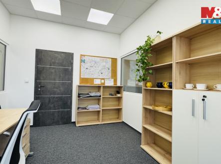 Prodej kanceláře, 179 m²