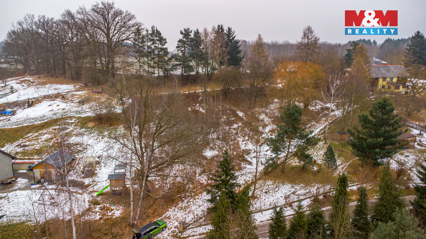 pohled na pozemek