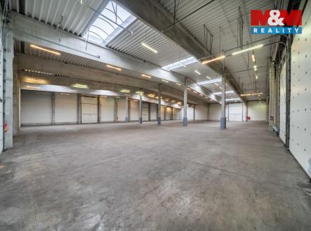 Pronájem výrobní prostor, 1 866 m²