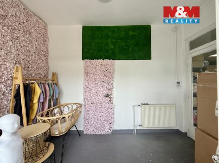 Prodej obchodní prostor, 460 m²