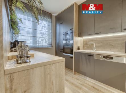 Pronájem bytu, 3+kk, 70 m²