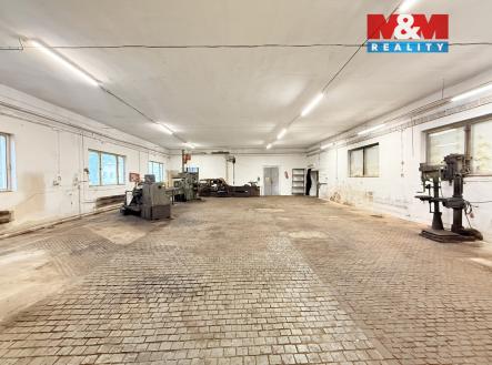 Pronájem výrobní prostor, 318 m²