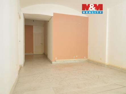 Prodej obchodní prostor, 77 m²