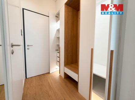 Pronájem bytu, 1+kk, 35 m²