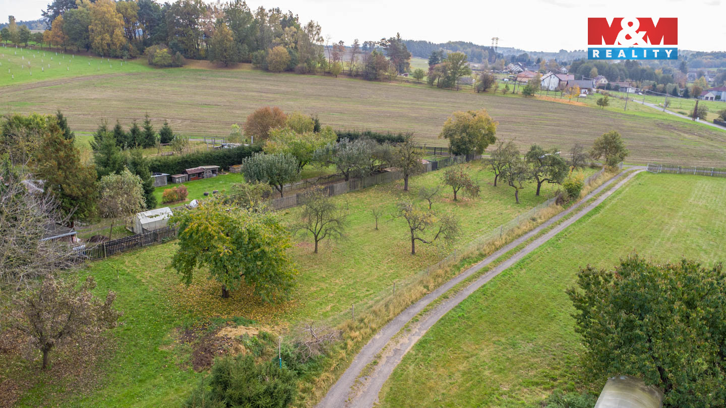 Pohled na pozemek