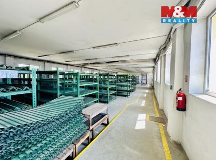 Pronájem skladovací prostor, 822 m²