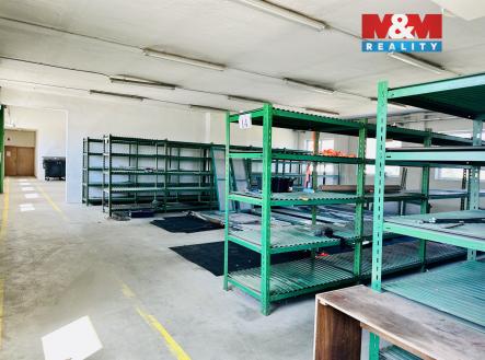Pronájem skladovací prostor, 822 m²