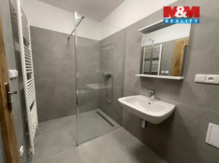 Pronájem kanceláře, 74 m²