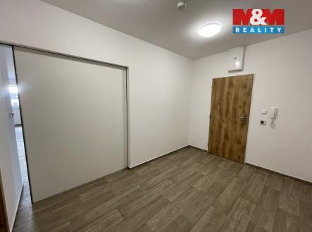 Pronájem kanceláře, 74 m²