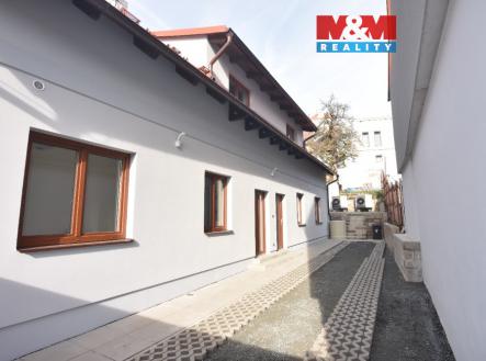 Pronájem bytu, 4+kk, 89 m²