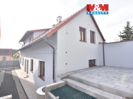 Pronájem bytu, 4+kk, 90 m²