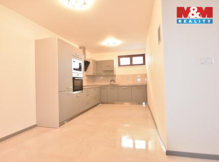 Pronájem bytu, 4+kk, 90 m²